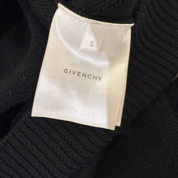 Givenchy Unisex Sweater in Black, White, and Red - Picture 4 of 5